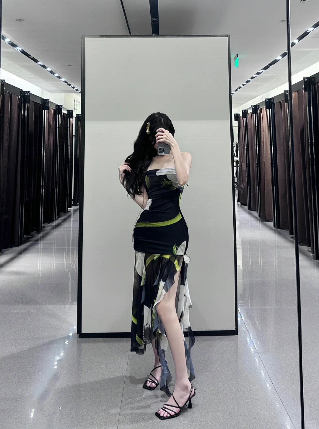 Zara你别太离谱了…好多漂亮裙子合集！