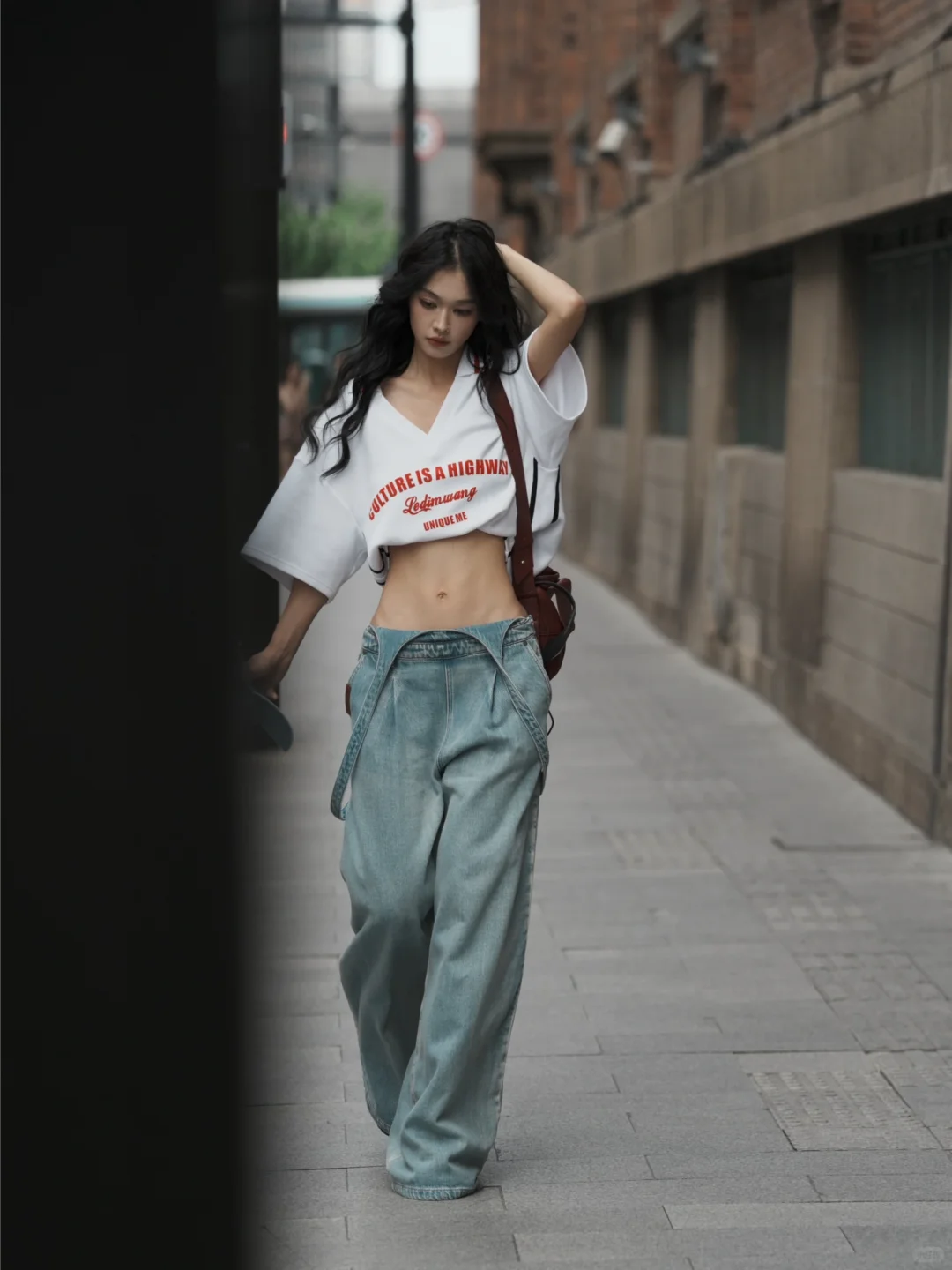 该怎么形容她呢？