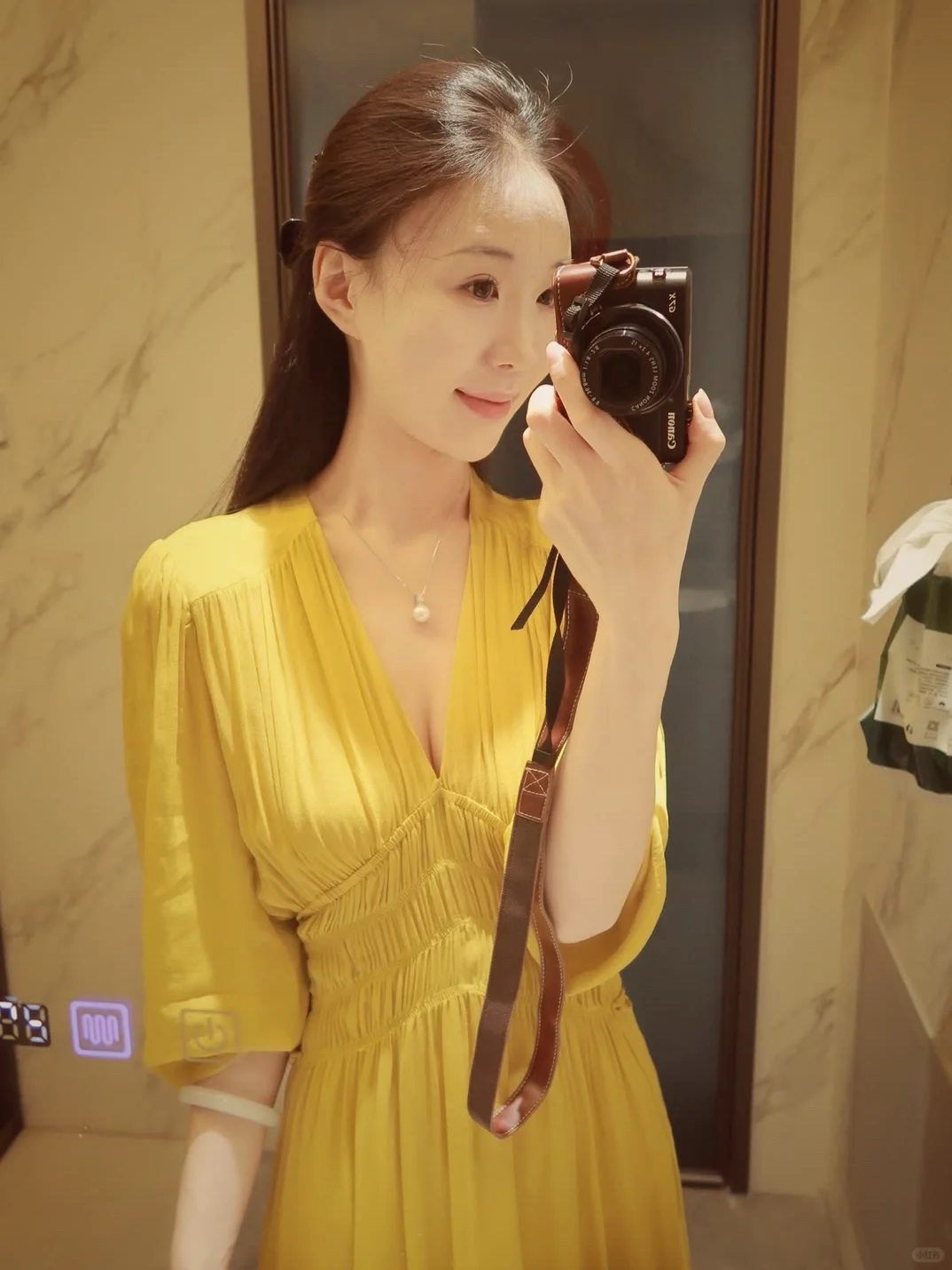 精致优雅的女人