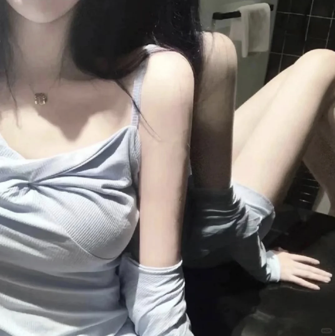 言笑只倩