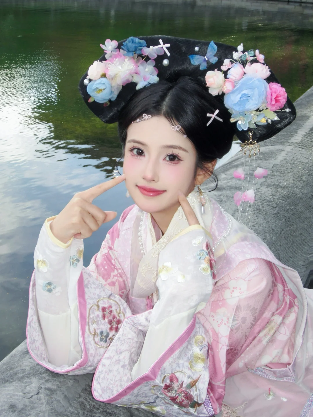 京城格格驾到 宫里好玩的可真多呀🎐