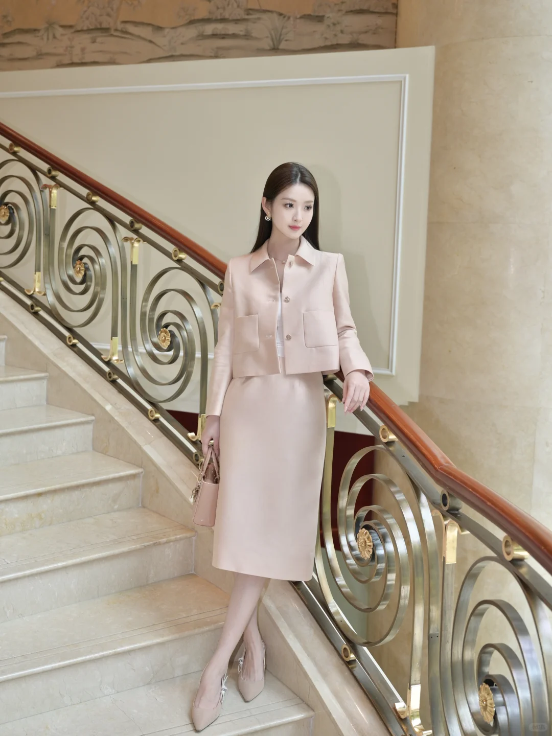OLIVIA WANG｜坚毅和柔软中的平衡
