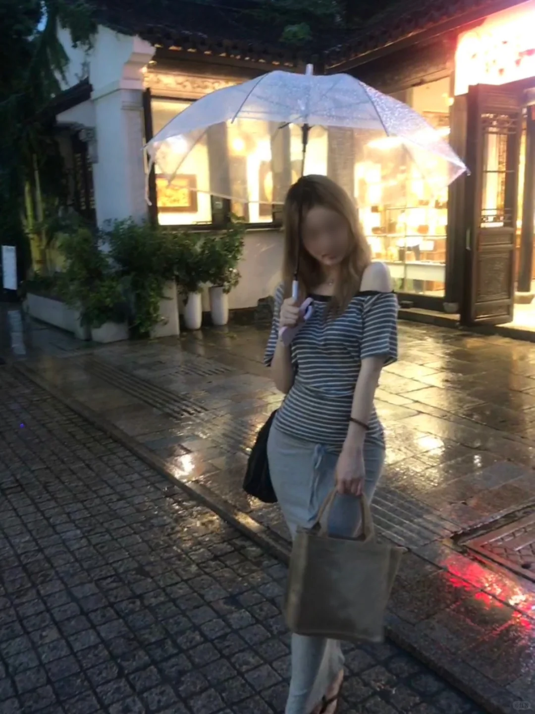 宝宝们衣服自取超显身材～