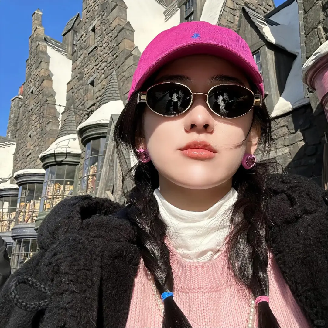 梁洁〡18张美女明星头像清新甜美氛围背景图