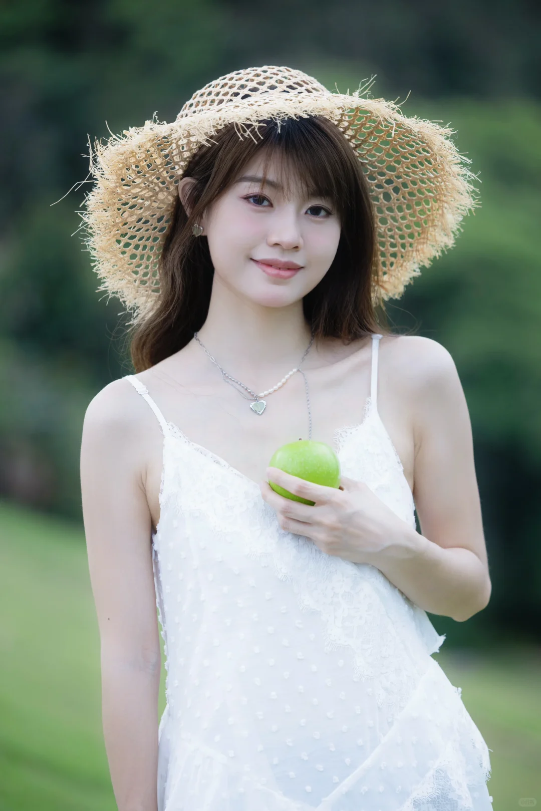 用一个青苹果开启一个夏天