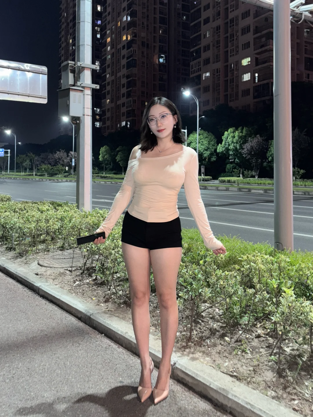 好久没穿高跟鞋了