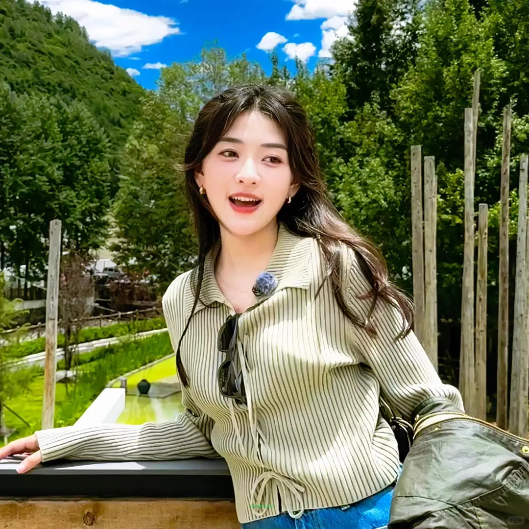 梁洁〡18张美女明星头像清新甜美氛围背景图