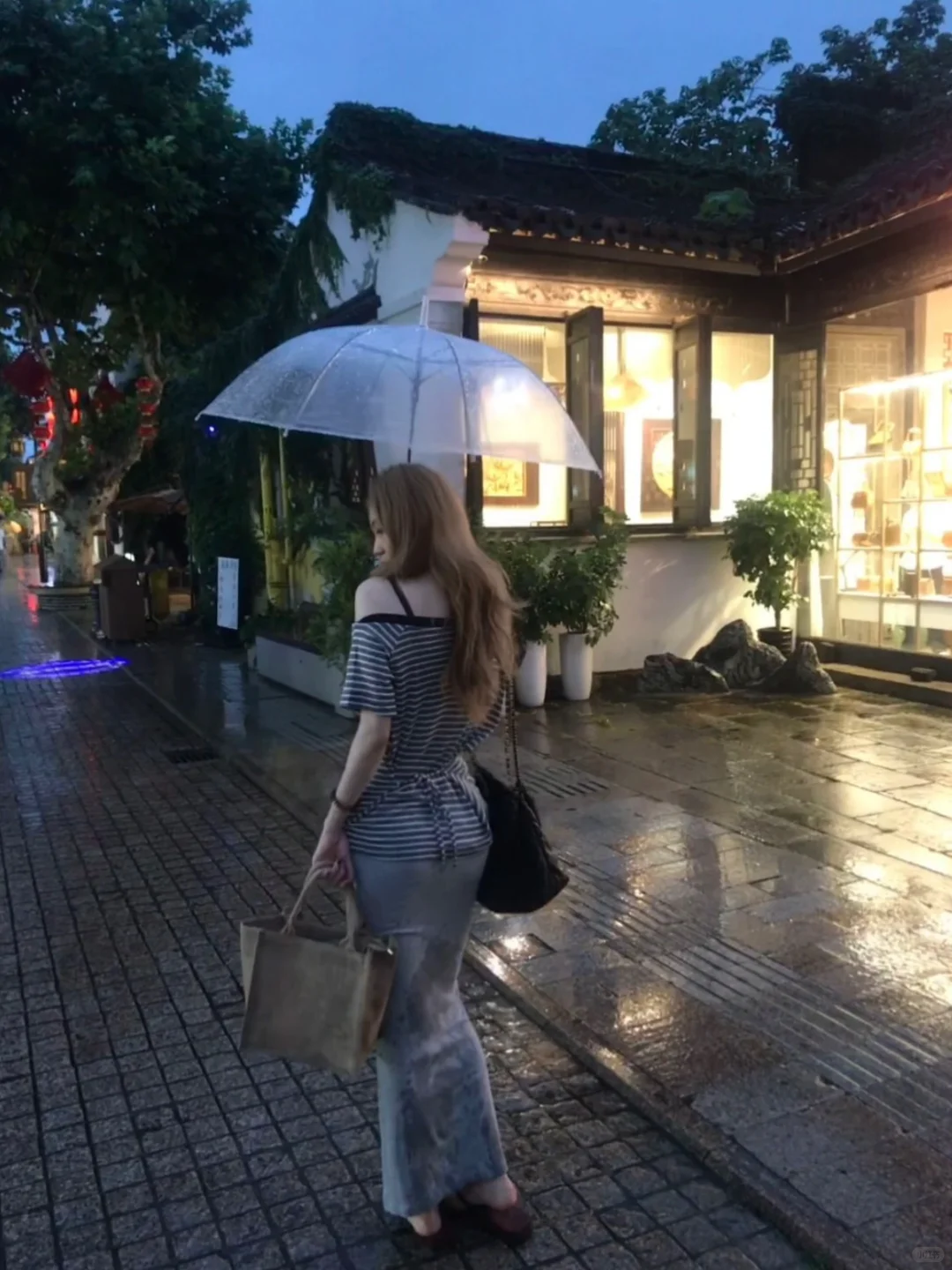 宝宝们衣服自取超显身材～