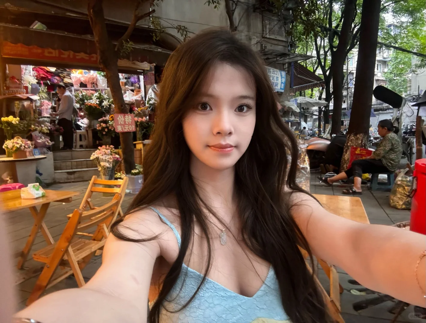 哇塞！好多美女啊