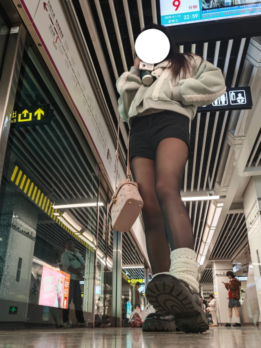 第一眼看哪里？小狗