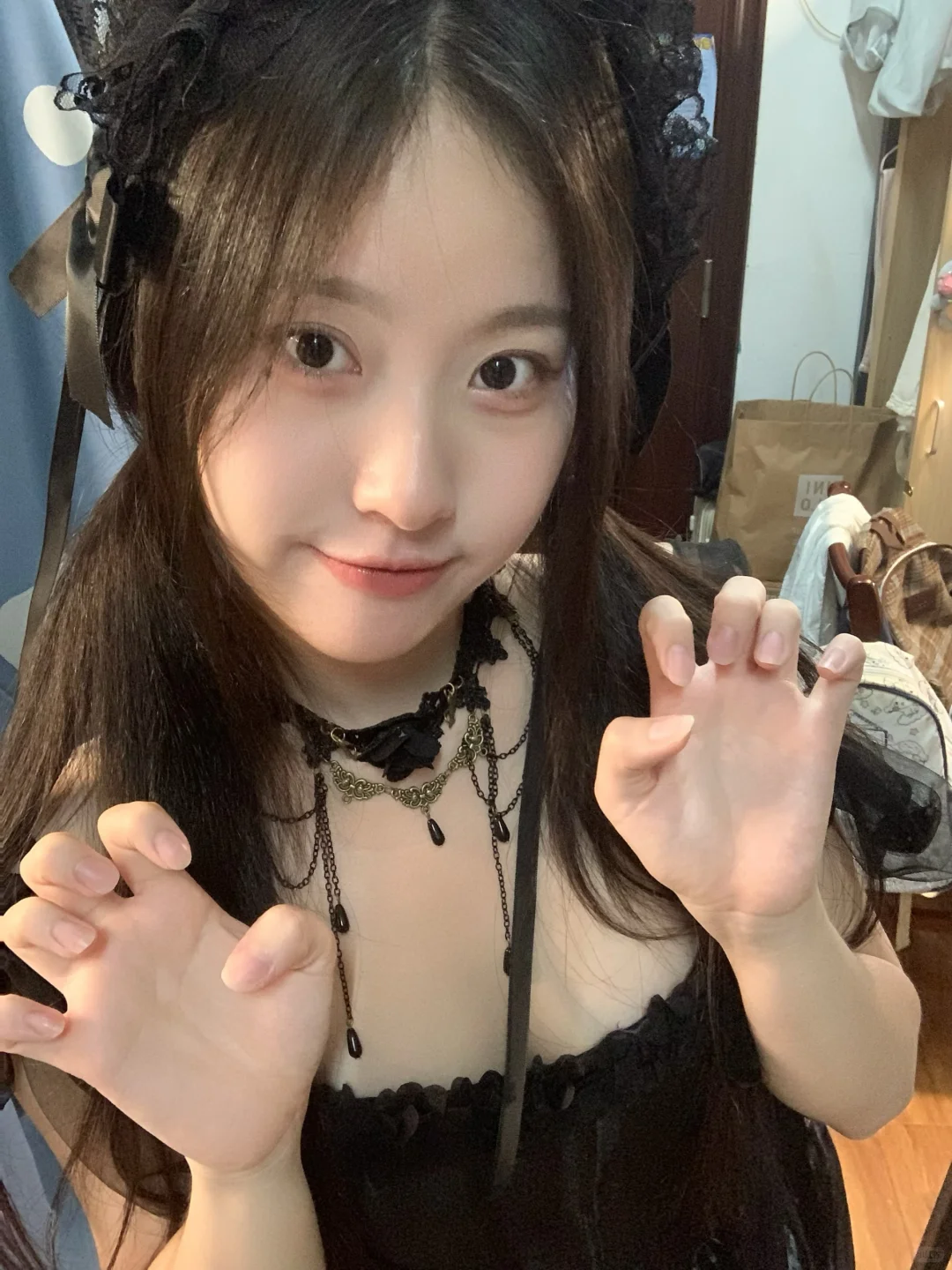 霓虹小魔女