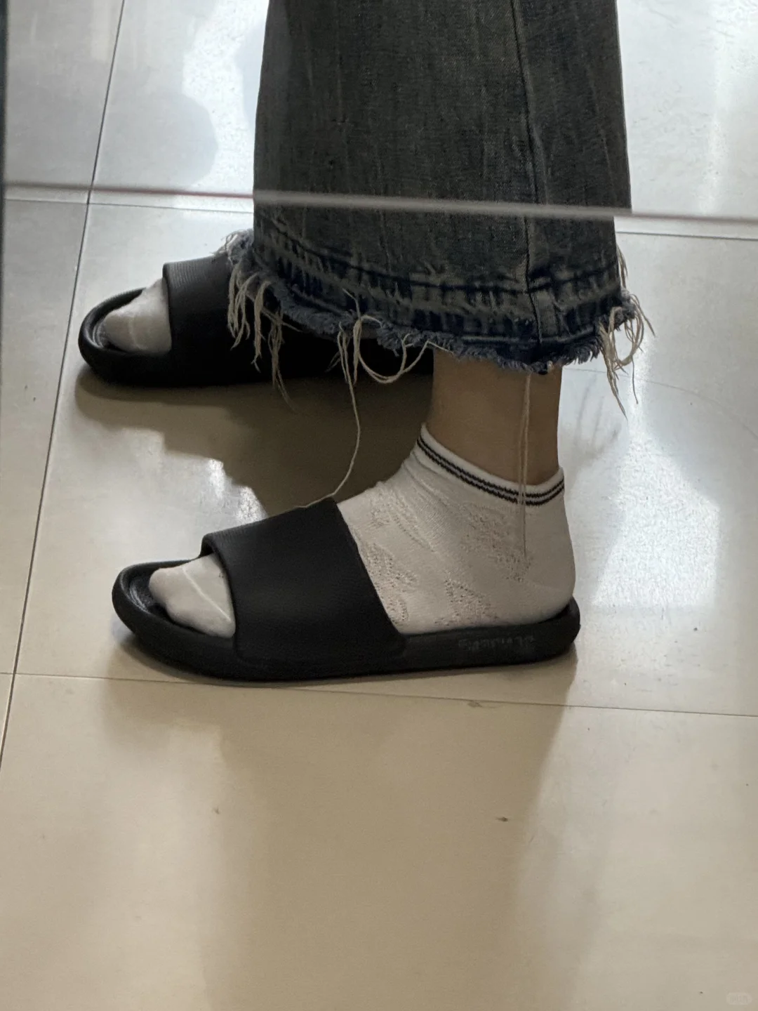 黑边白色短袜|经典百搭!这双袜子也太好穿
