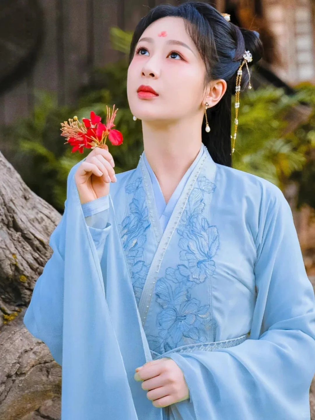 女明星蓝色古装