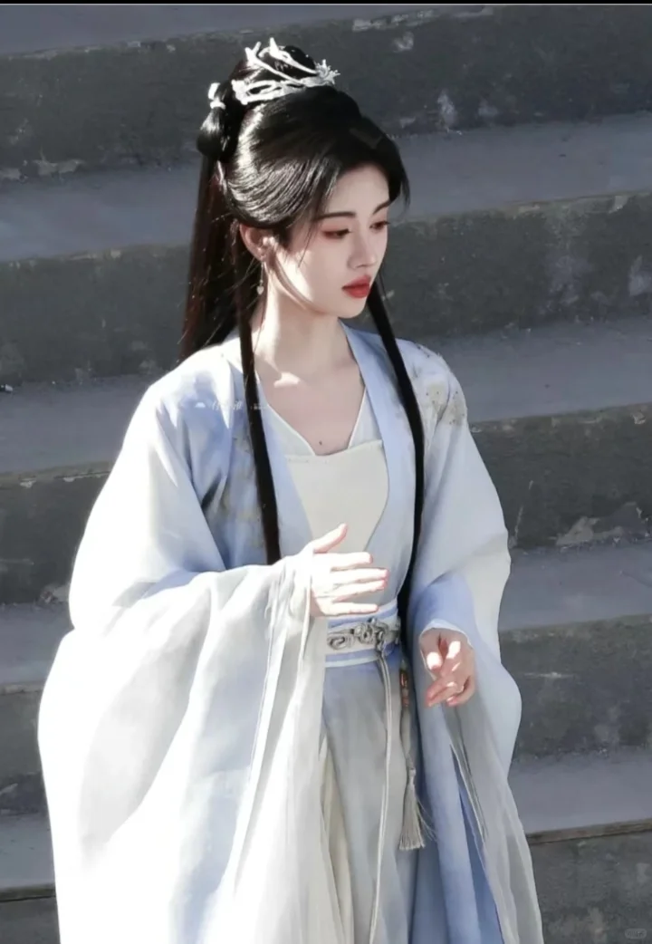 鞠婧祎好漂亮