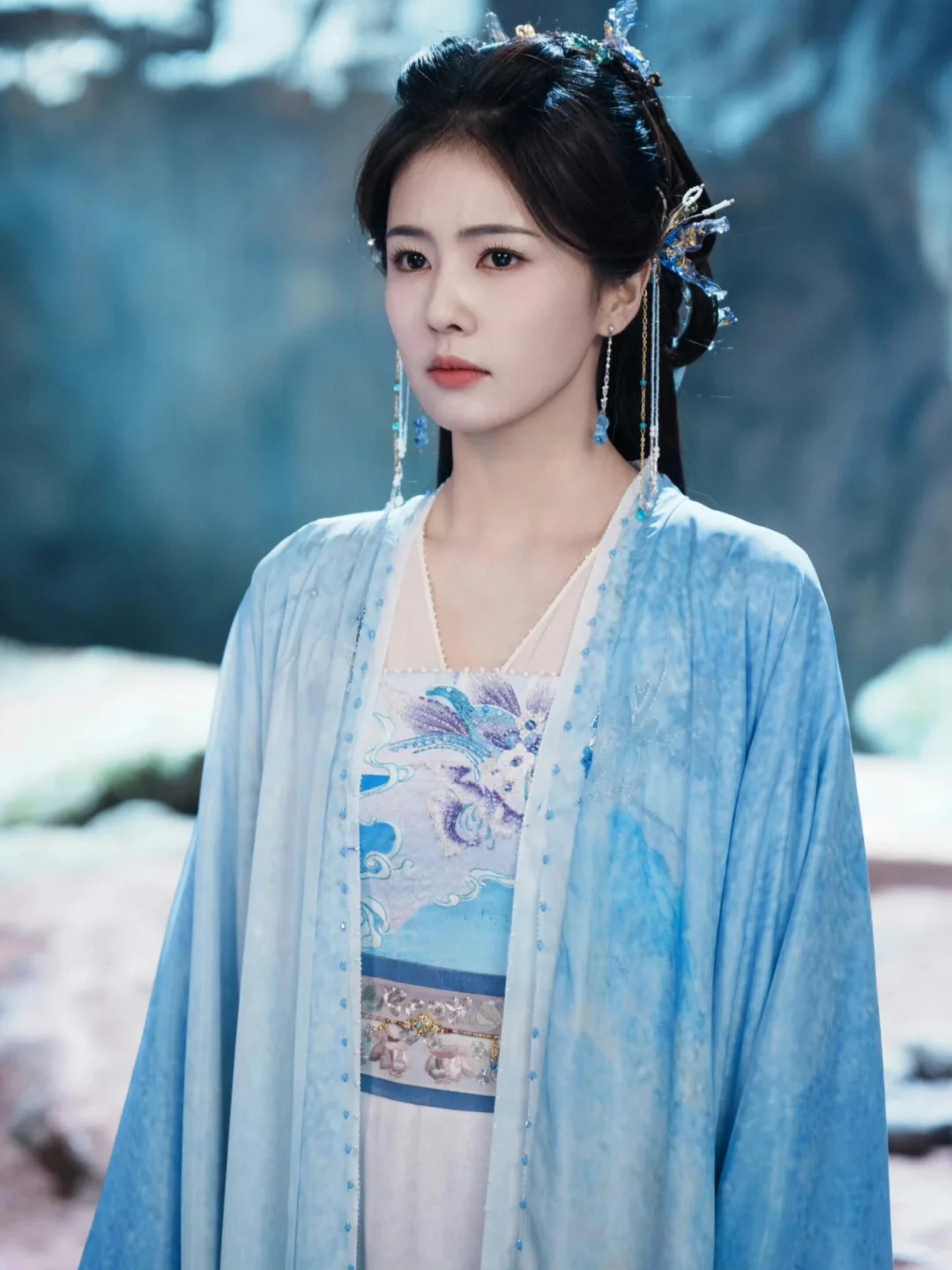 女明星蓝色古装