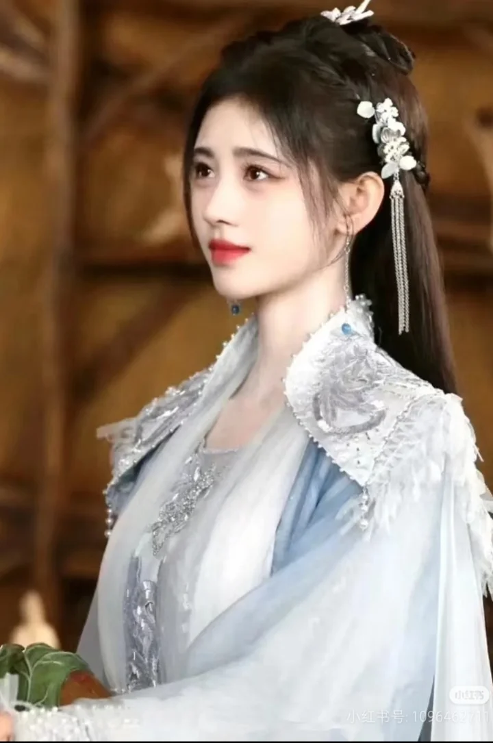 鞠婧祎好漂亮