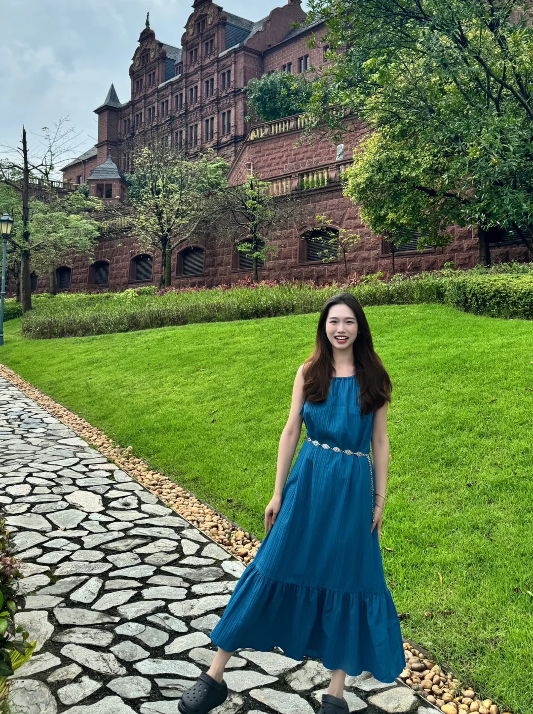 我的裙子是孔雀的颜色诶🦚💙