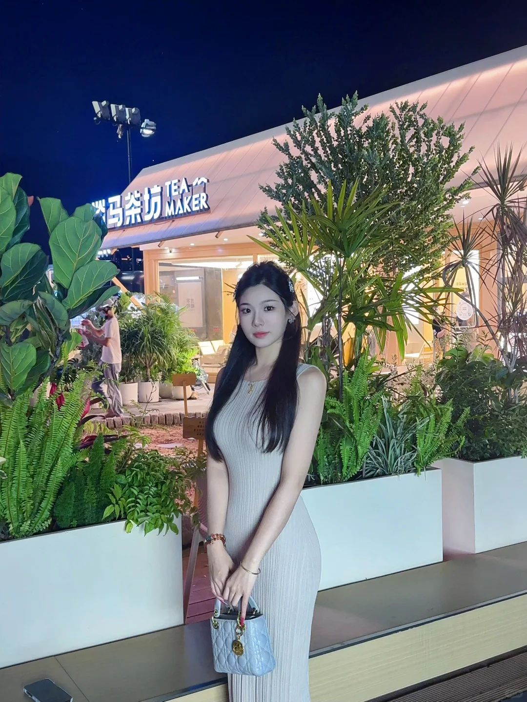 旺夫女/喜欢打卡每一个景色