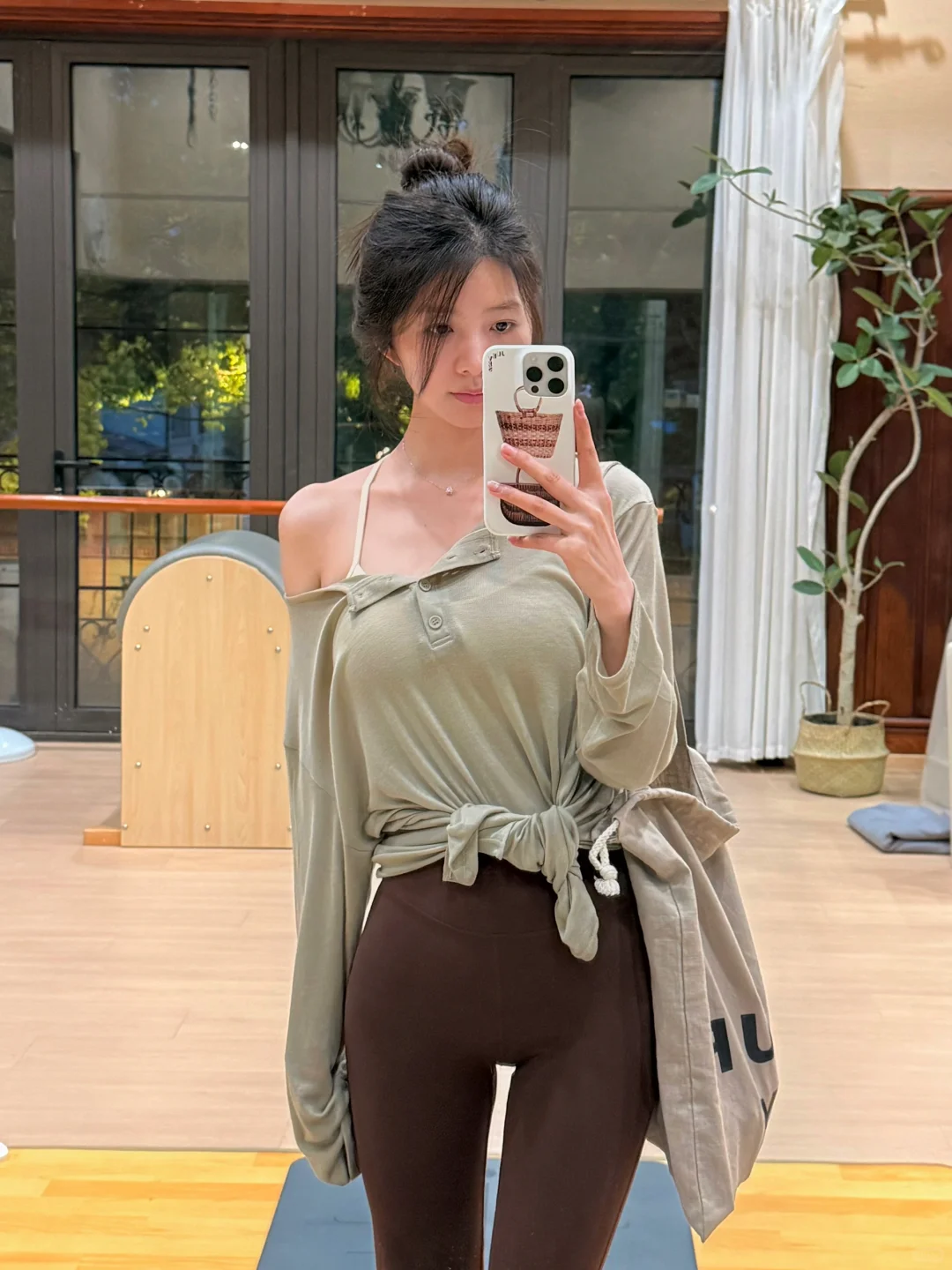 对镜🤳