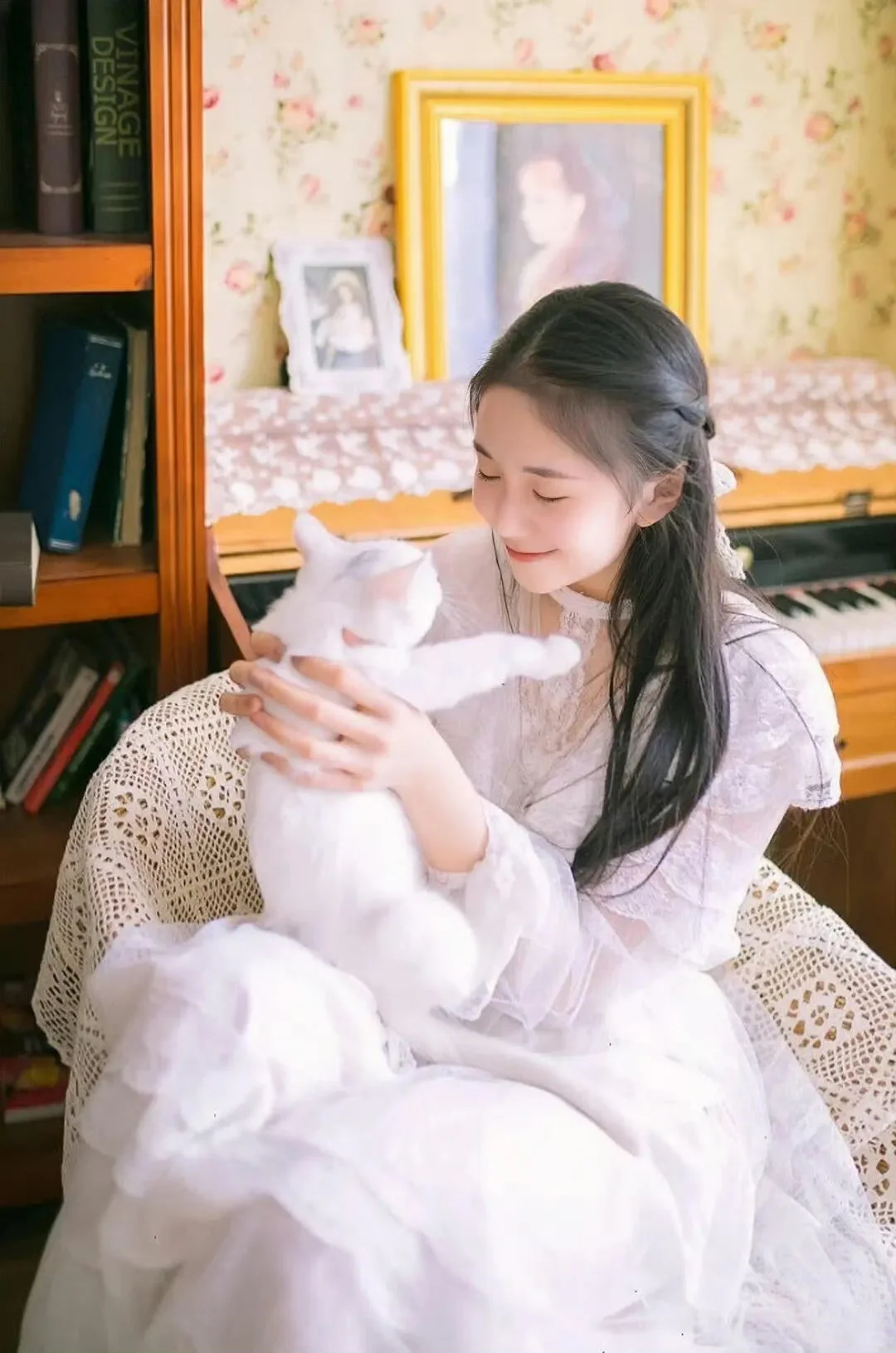 刘浩存/16岁存子写真照、萌图本兔