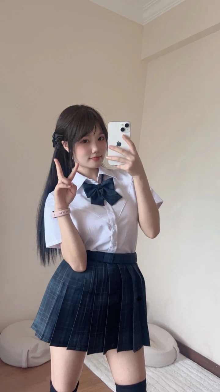 豆包ai生成的jk制服女生也太逼真
