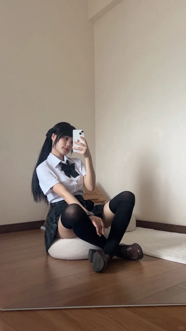 豆包ai生成的jk制服女生也太逼真