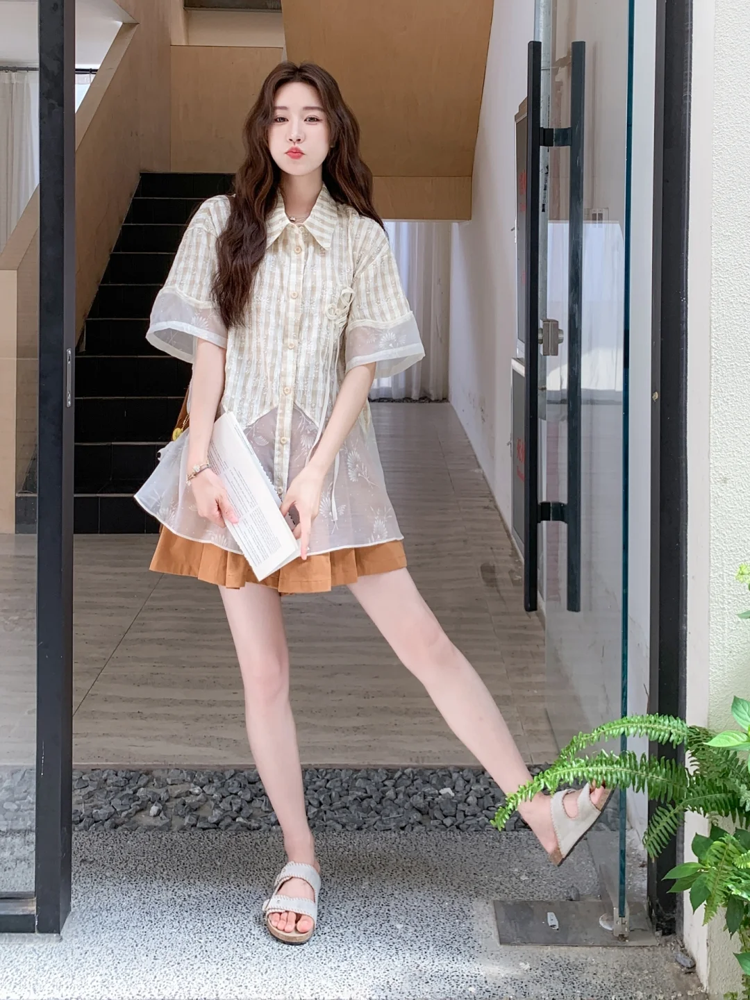 🧡橘棕半裙+透视拼接衬衫 把夏天穿在身上
