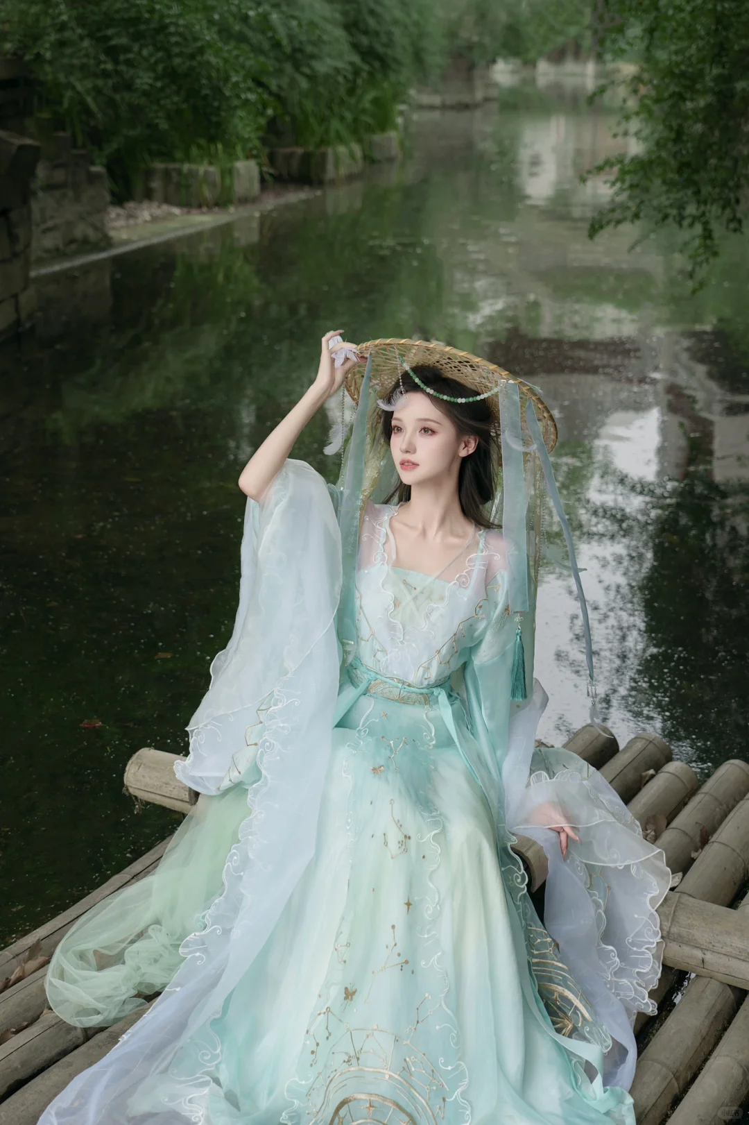 “青衫烟雨客”