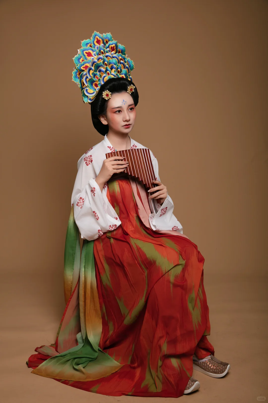 请大家来帮我给《宫乐图》的娘娘们对号入座
