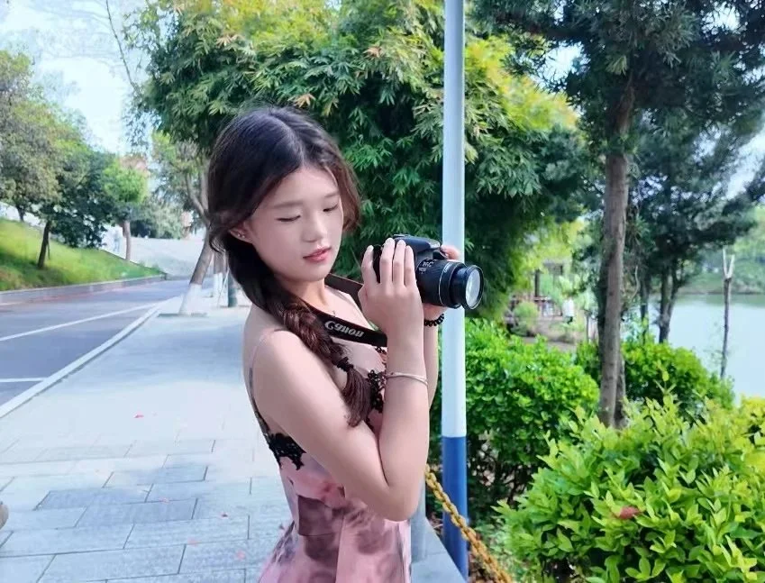 拿单反的女生真的太美了📷