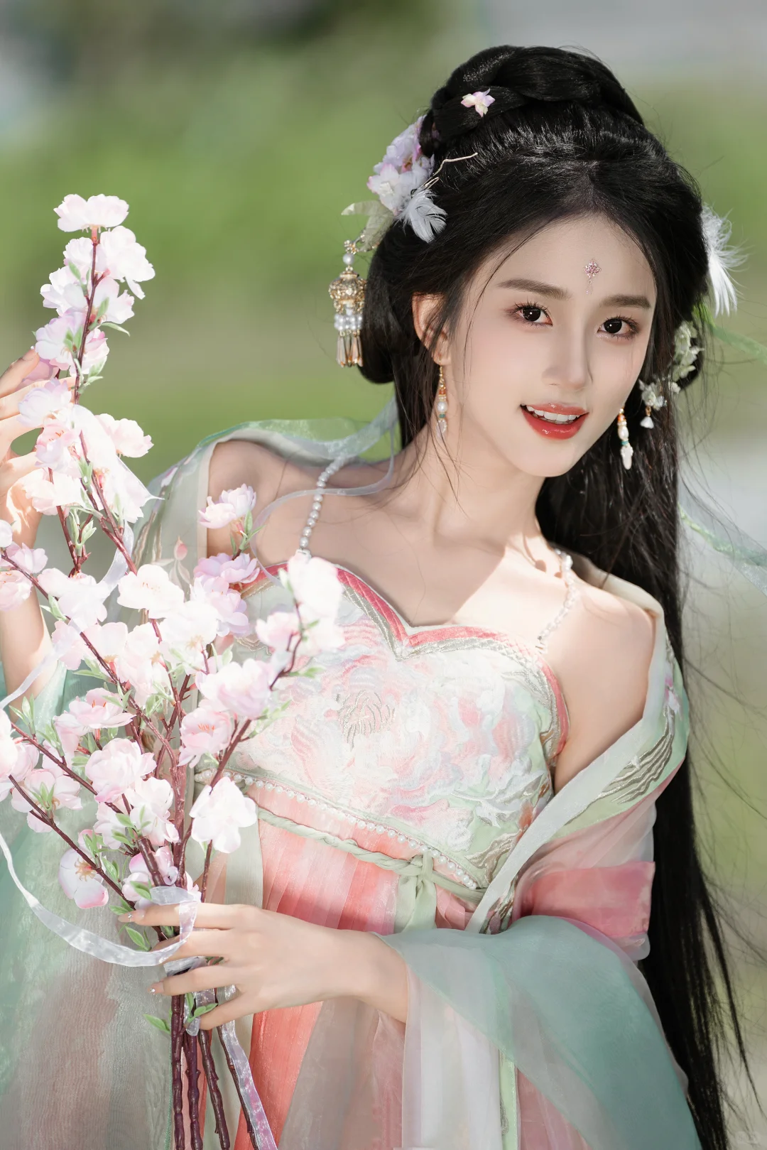 海天霞| 齐胸襦裙穿出东方微醺感🌺