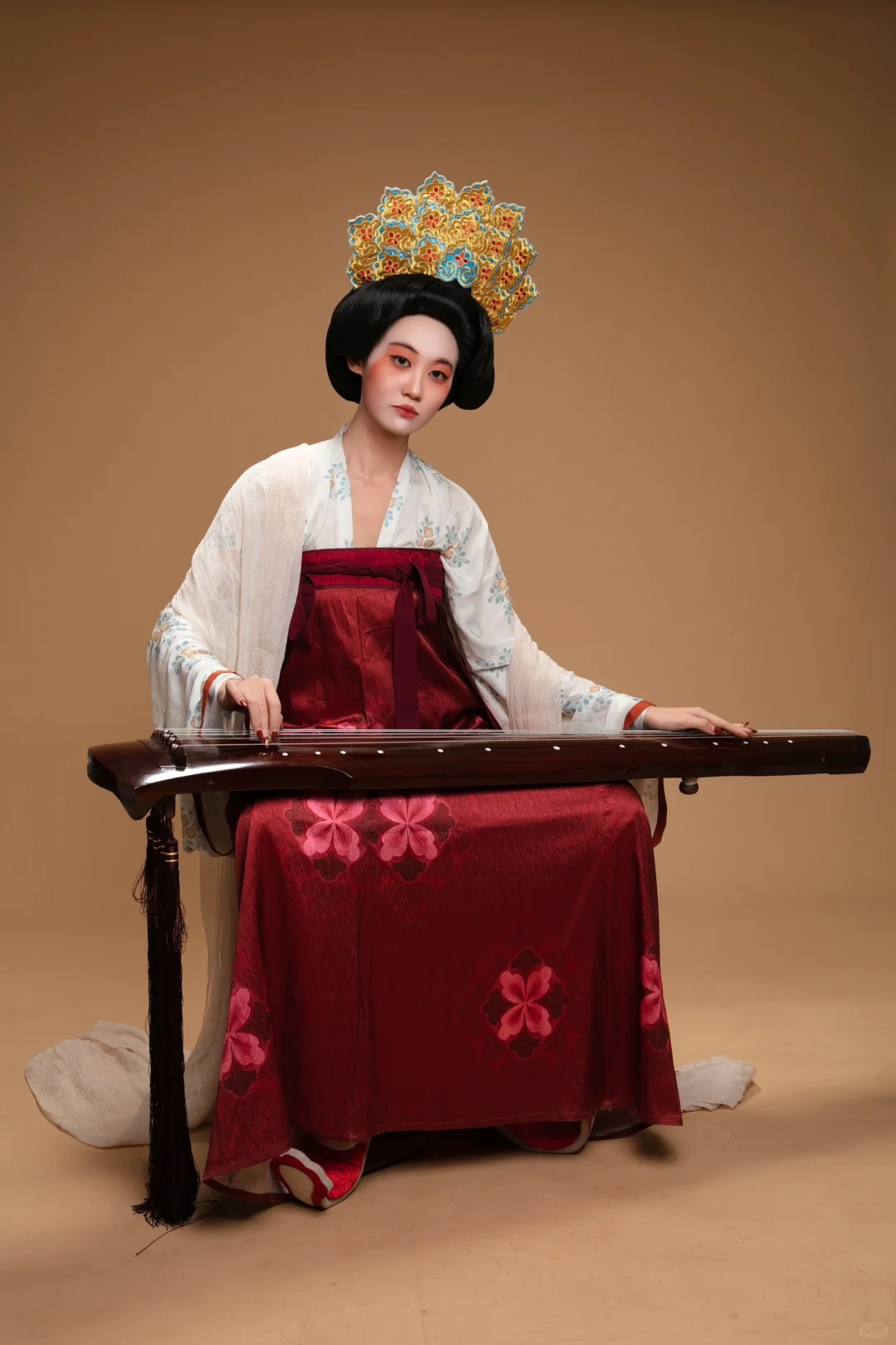 请大家来帮我给《宫乐图》的娘娘们对号入座