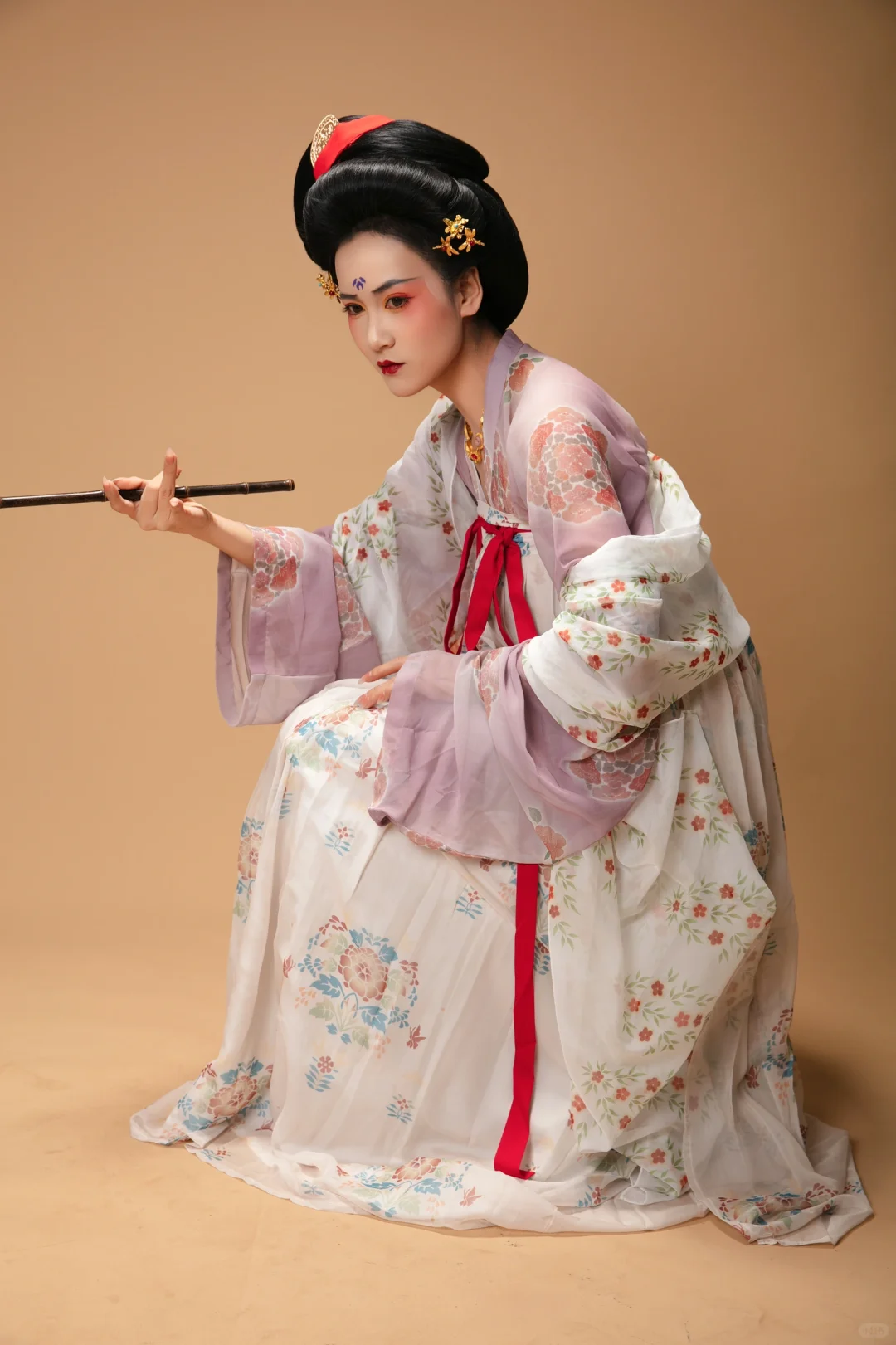 请大家来帮我给《宫乐图》的娘娘们对号入座
