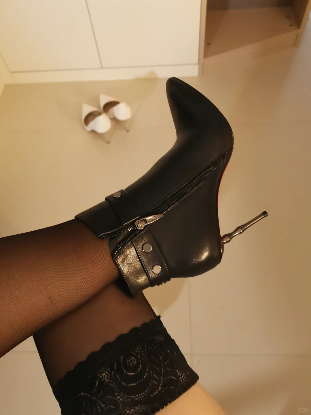 不属于夏天的高跟鞋👠
