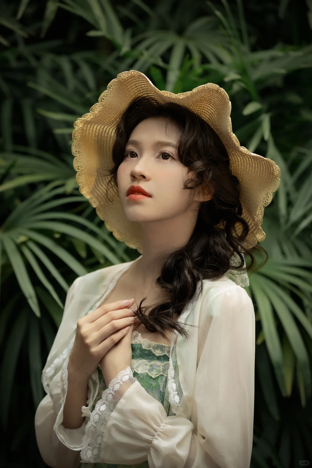美到失语的法式复古写真👑