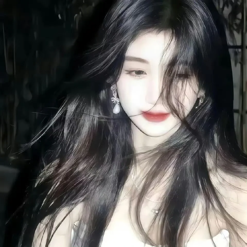 被她颜值美晕了 ！🔥🔥🔥