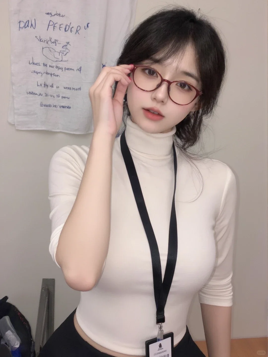 戴眼镜的女孩