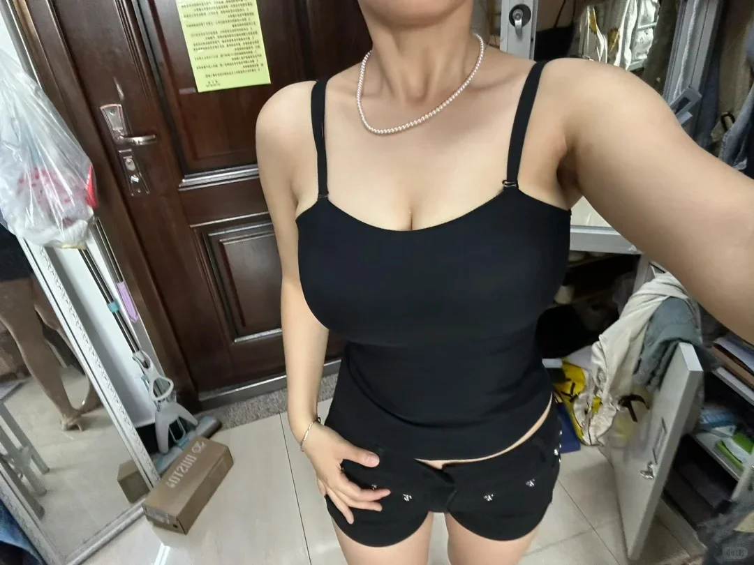 好显身材的小吊带我好爱💗