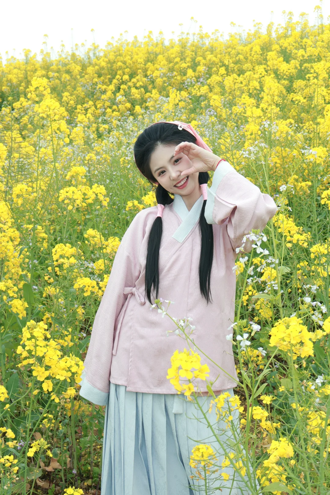 眉山陪拍｜关于05女大学生做陪拍月入过万