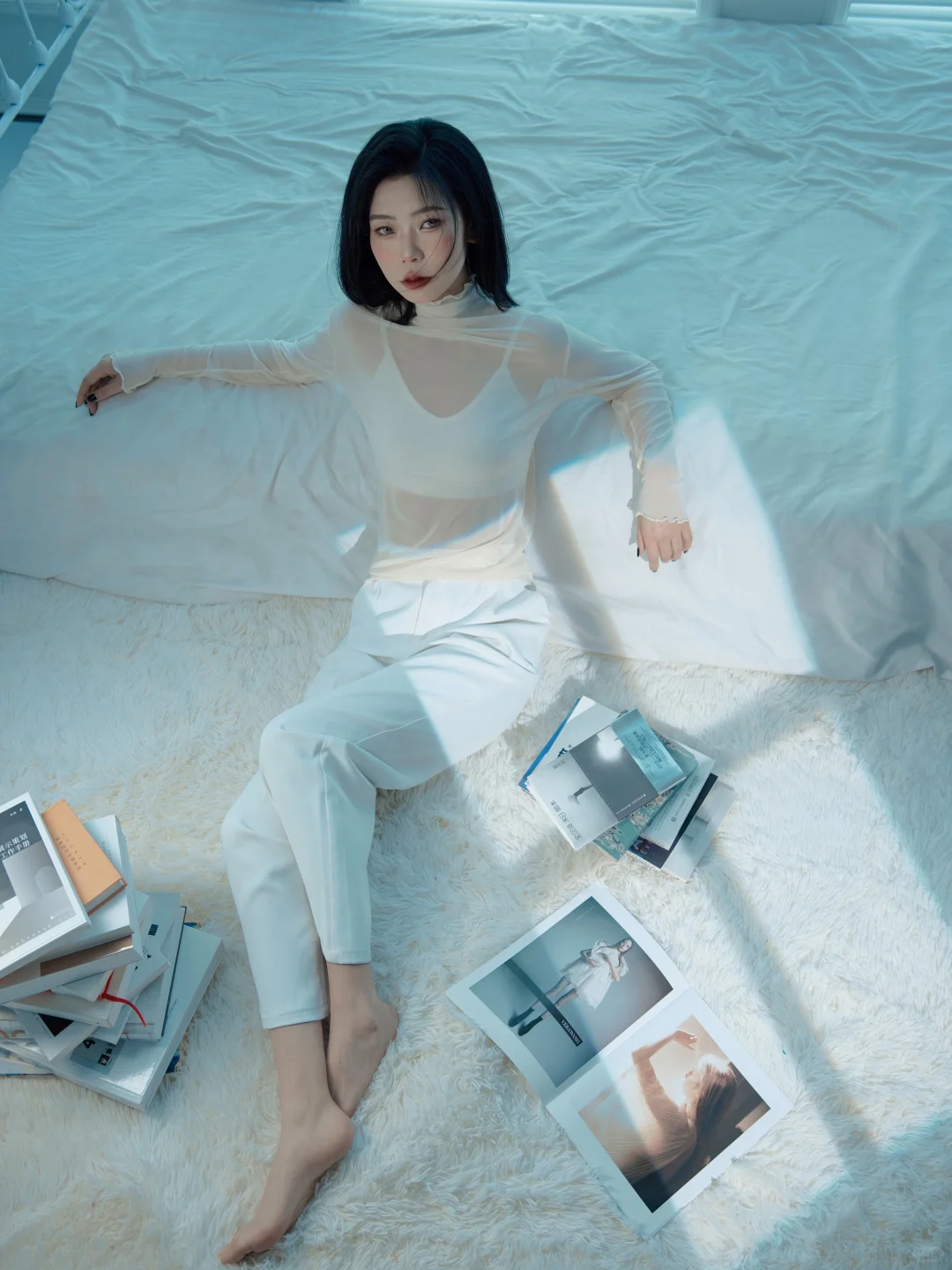 谁懂❗书与光影的情绪写真绝了