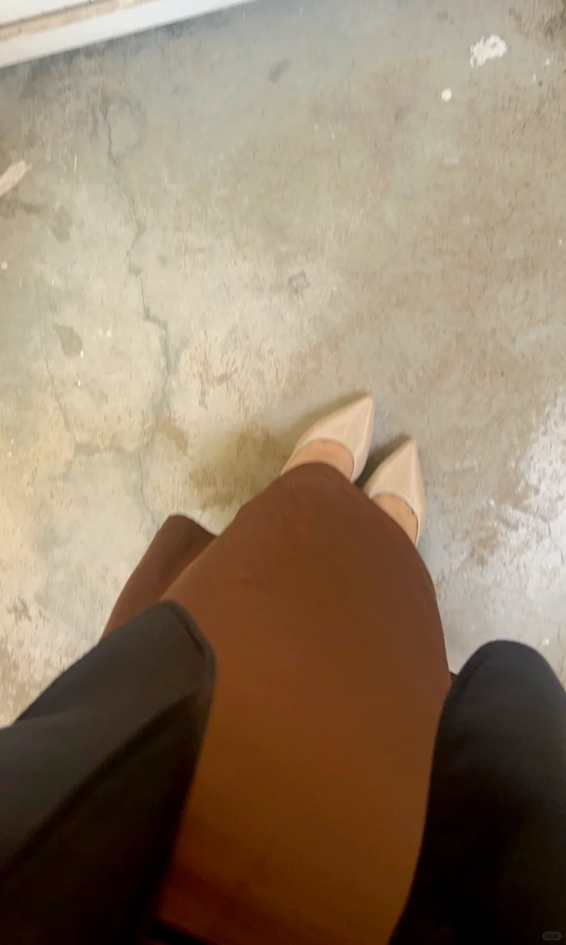 女大学生驯服高跟鞋👠