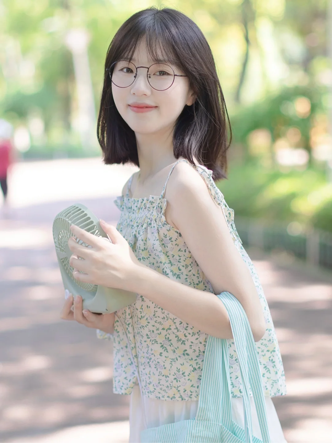 好像更偏爱淡颜