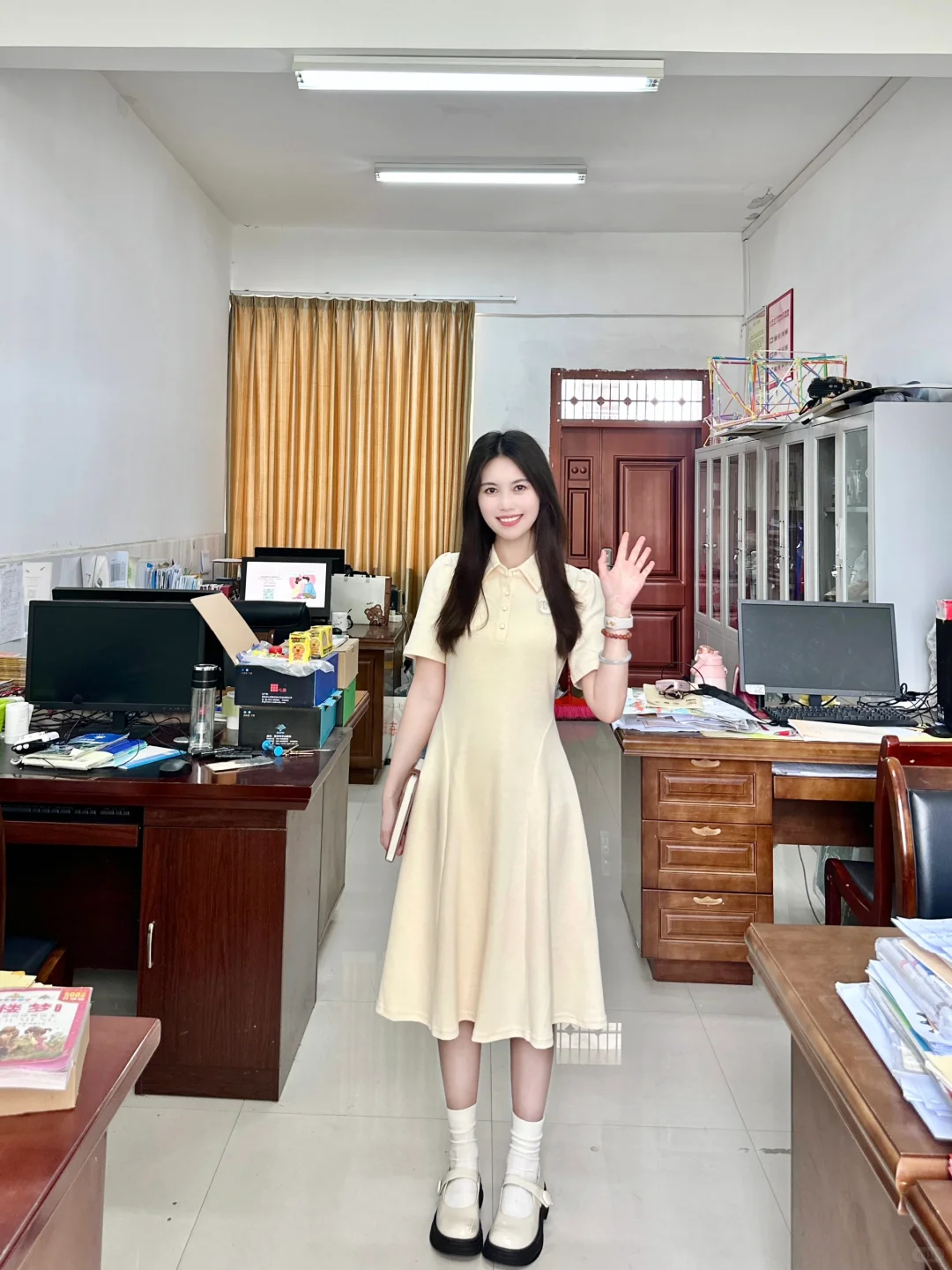 春天~明媚女教师！💐