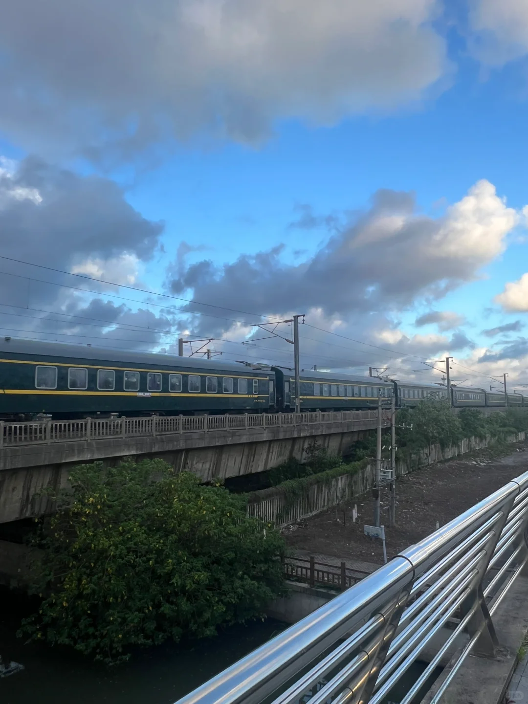晨跑10km｜40岁长期跑步健身的身材长这样