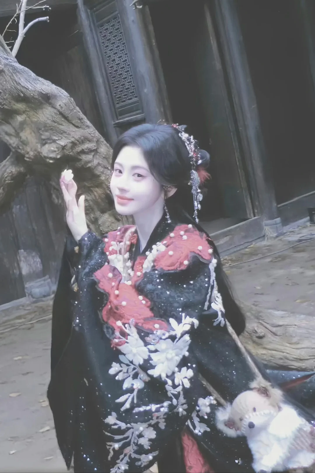 ＃鞠婧祎露芜衣碎片录