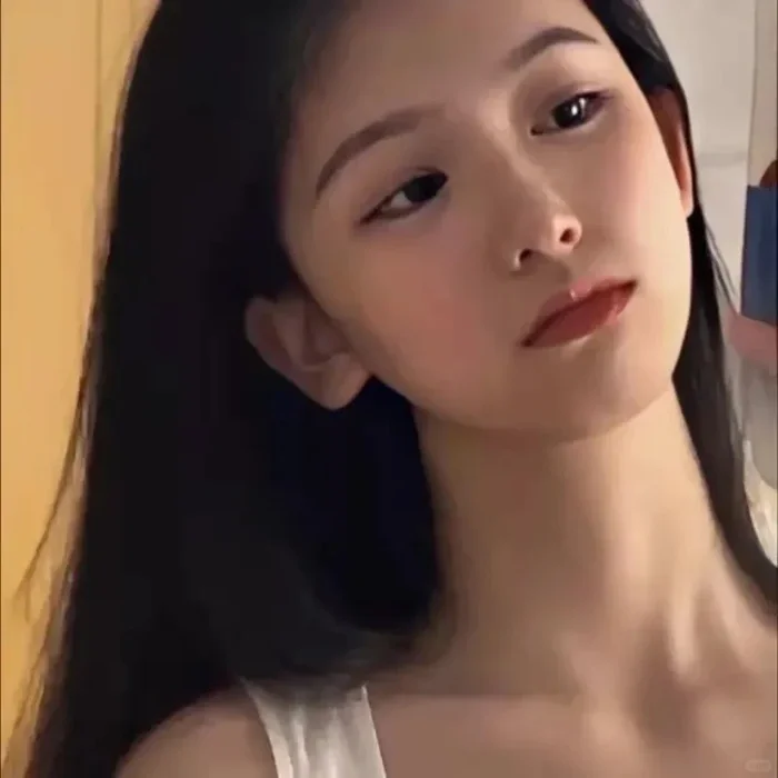 白月光头像丨低像素清冷感白月光头像