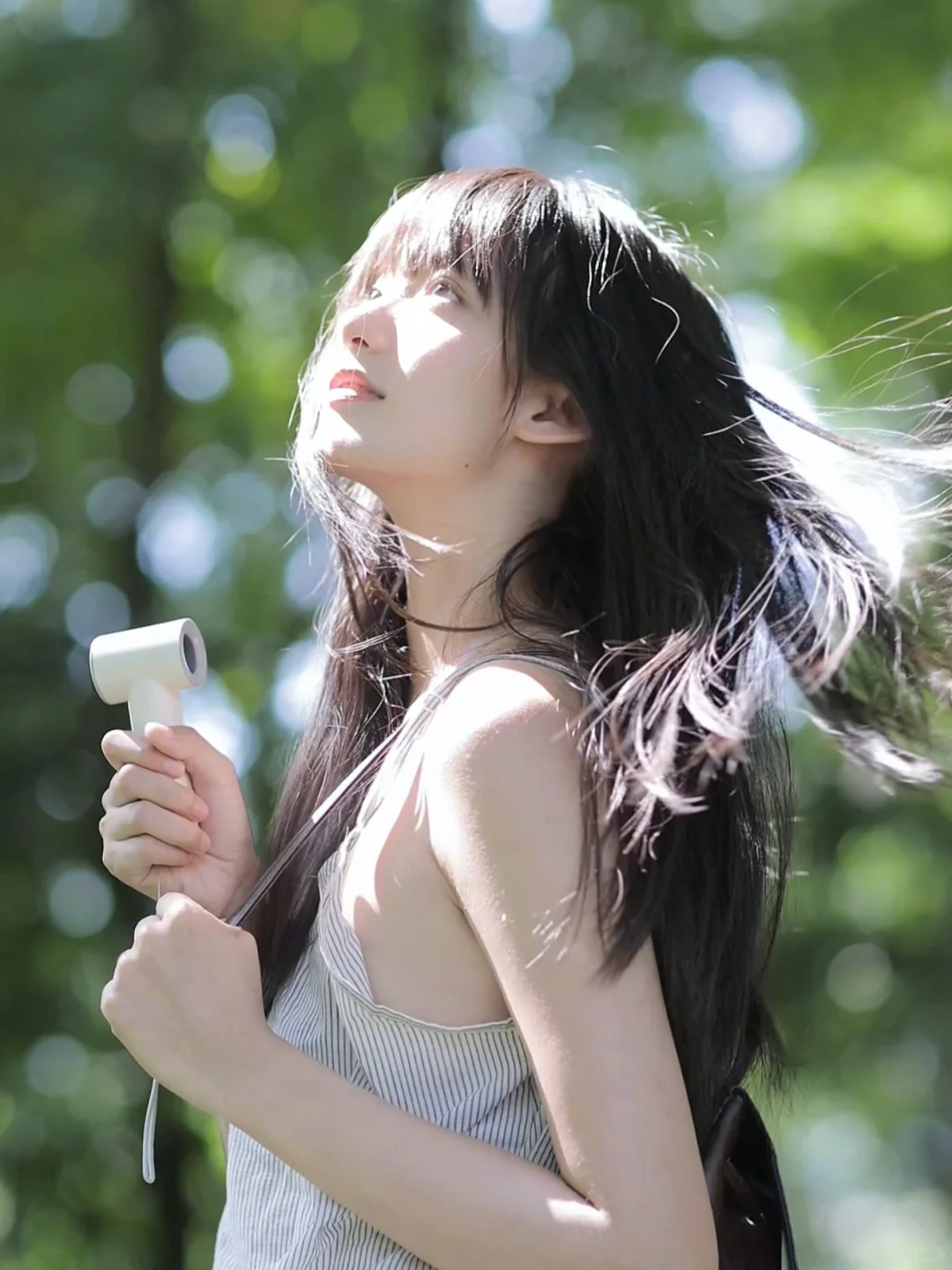 被阳光晒透的夏天 🍃