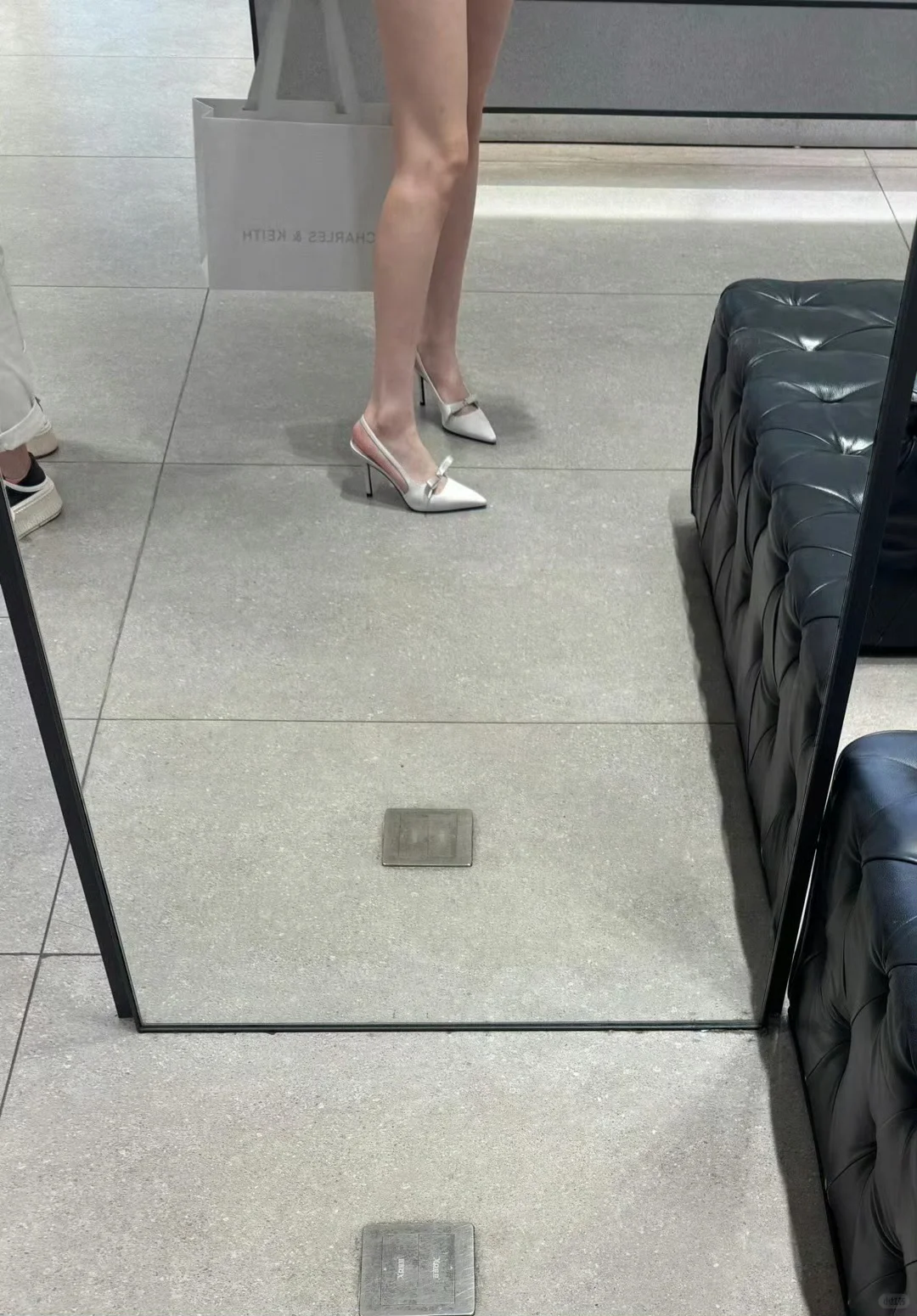 被小姐姐硬夸腿好看啦！！！🤡