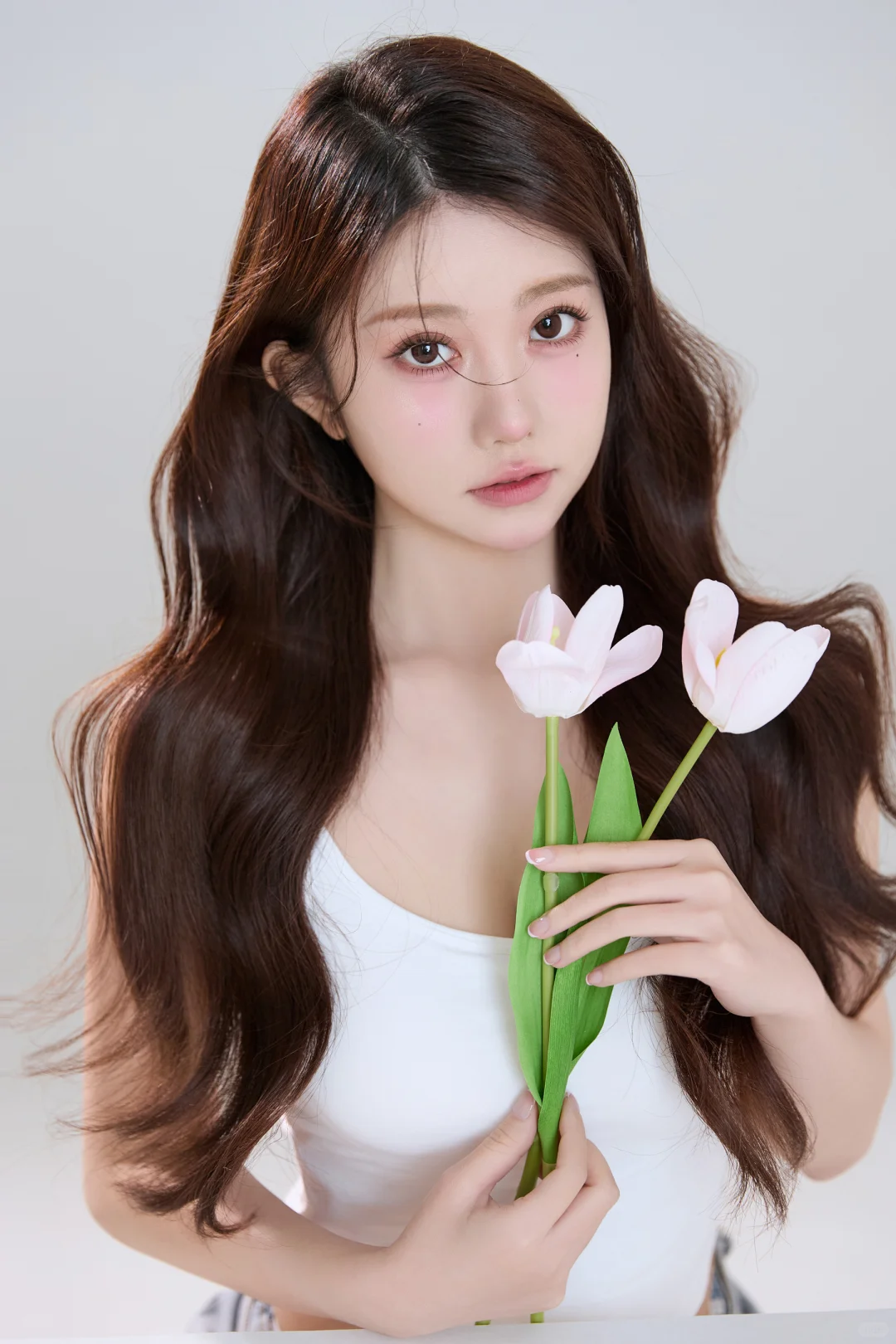 白色氧气感肖像🌷