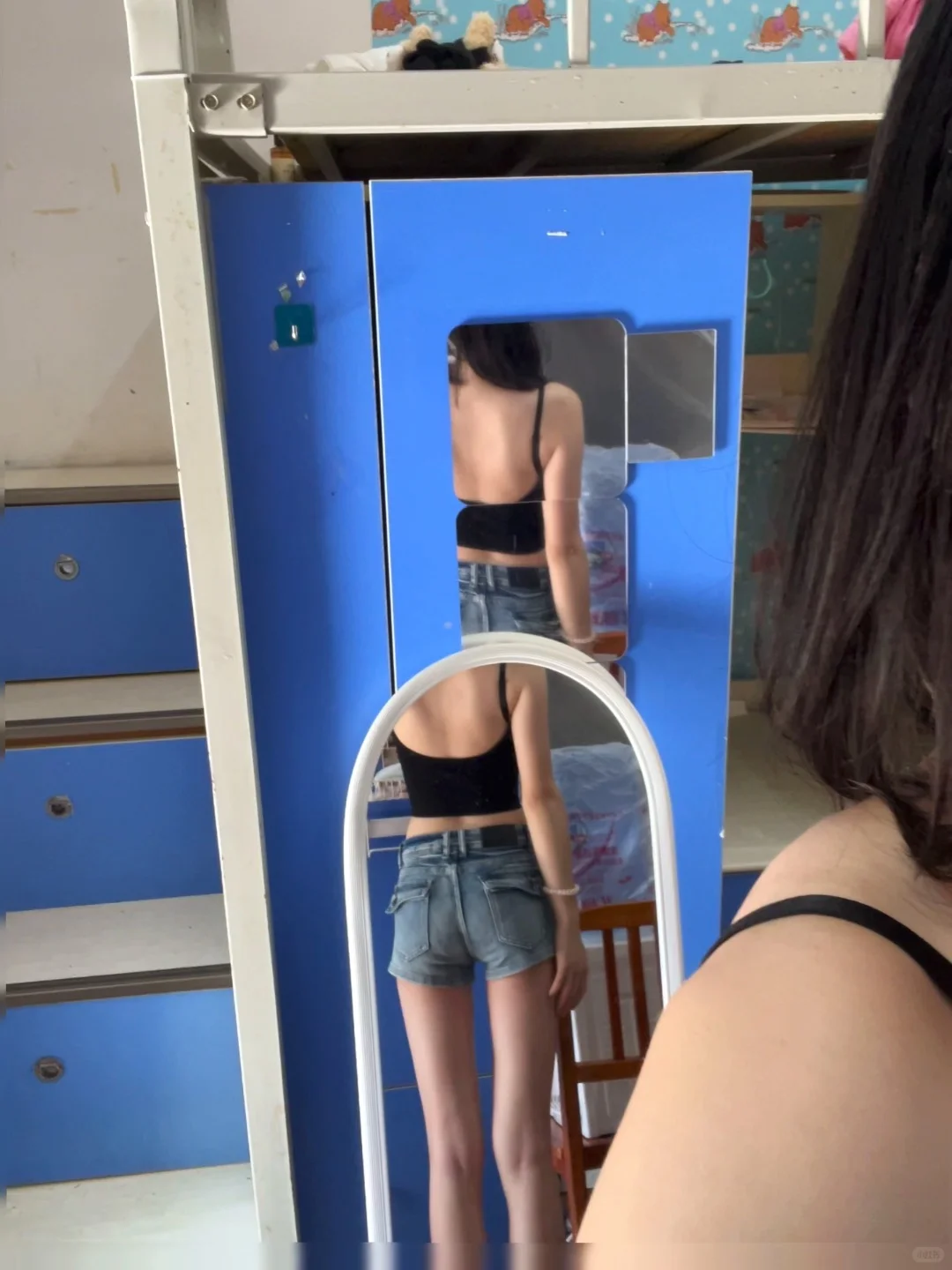 这个女生身材真的巨巨巨好…